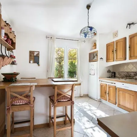 ヴィラ Maison Provencale Avec Jacuzzi ラシオタ